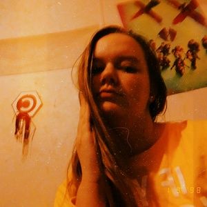 Meet your Posher, Karlee